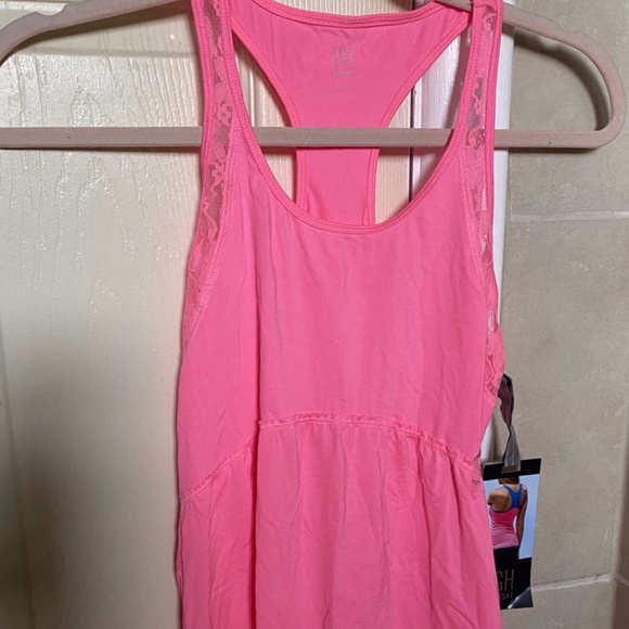 Gilly Hicks Work Out Tank Top - Picture 4 of 5